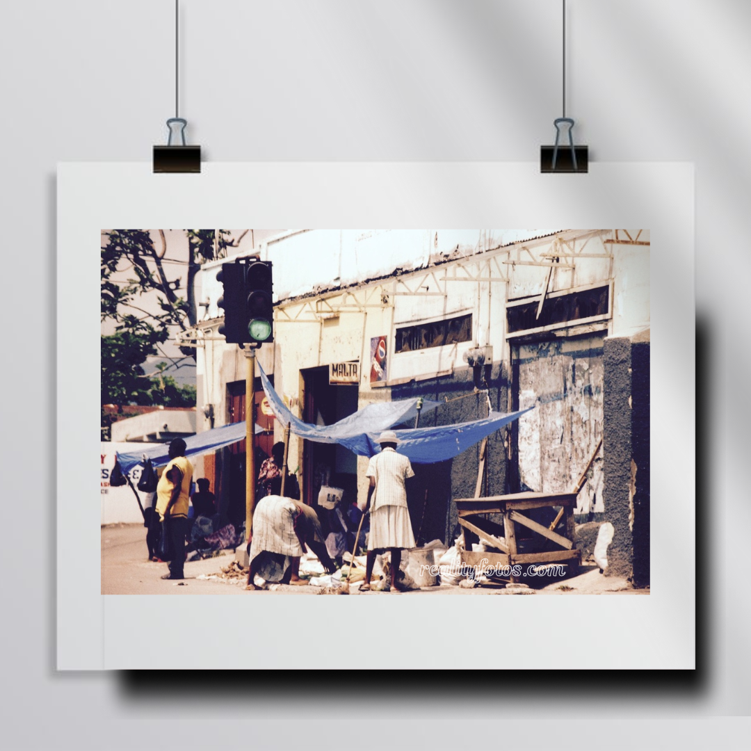 Market Hustle – Sidewalk Selling
